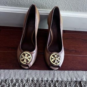 Tory Burch Selma Leather Wood heeled open-toe Wedges -Size 7